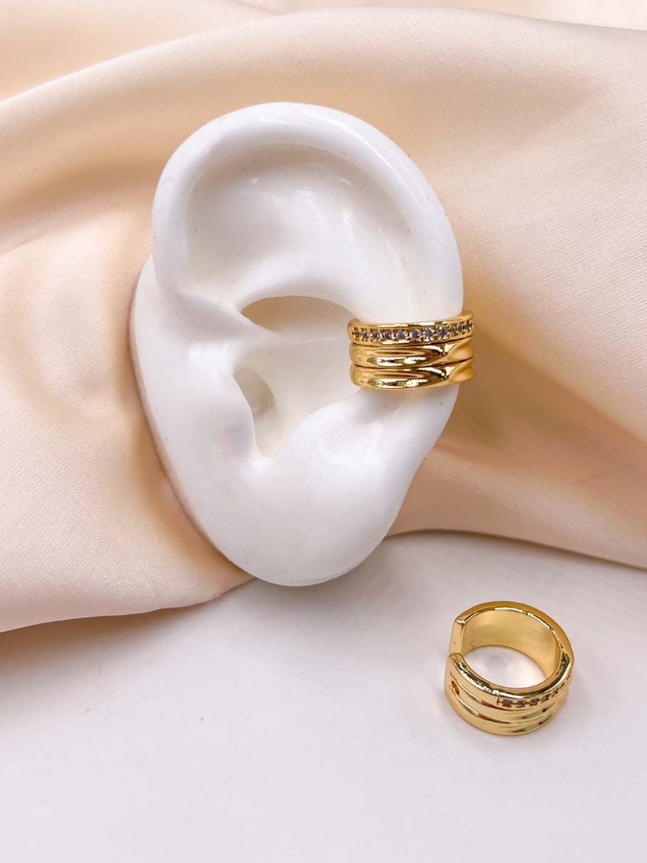 EARCUFF TRES BANDAS UNIDAS DORADO